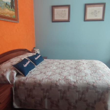 Apartamento Calle Renueva ليون المظهر الخارجي الصورة